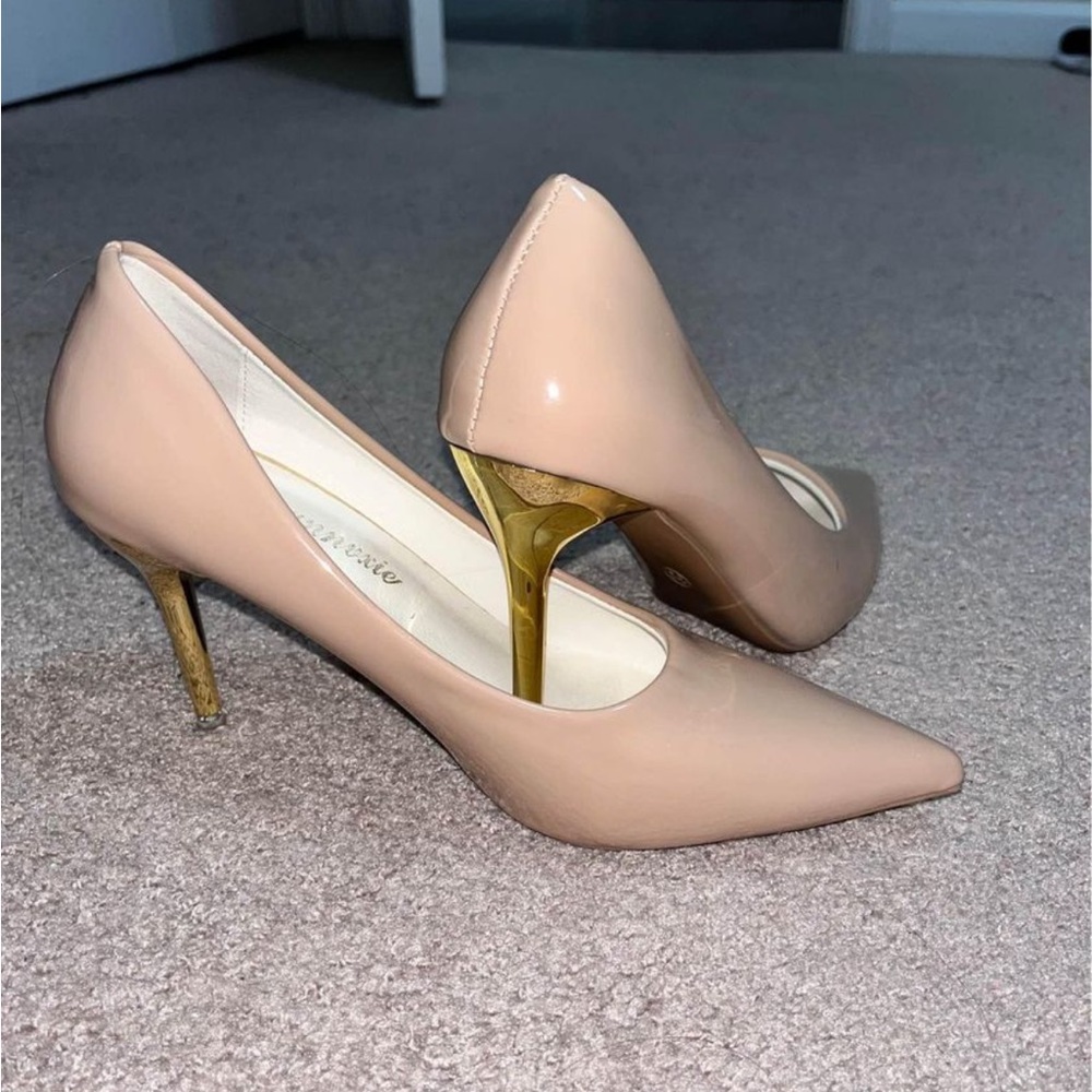 Nude Heels Size 6/ 35